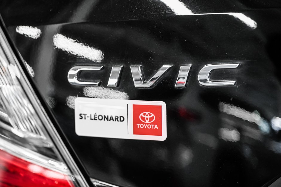 Honda Civic Hatchback LX 2017-6