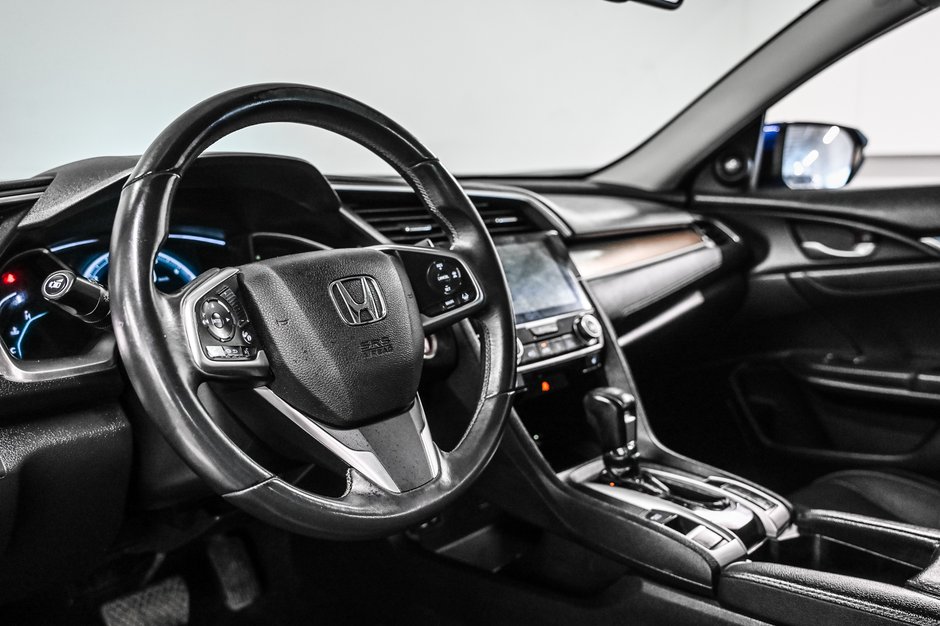 Honda Civic Sedan Touring 2016-11