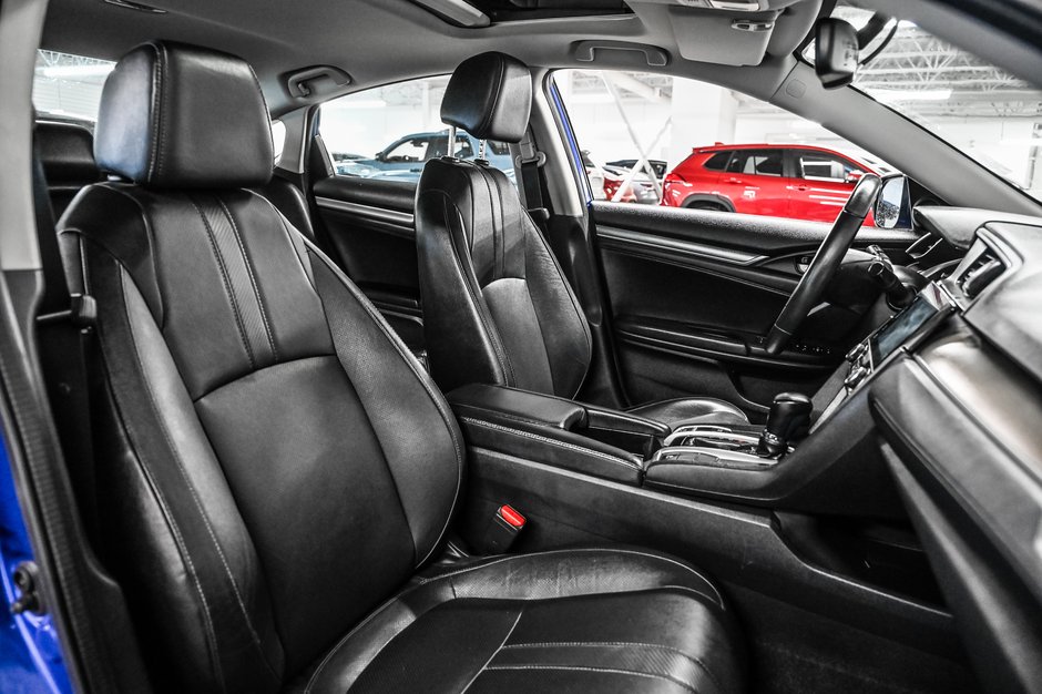 Honda Civic Sedan Touring 2016-27