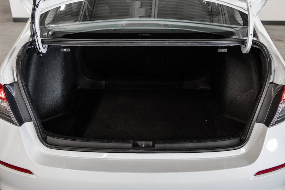 2022 Honda Civic Sedan LX-10