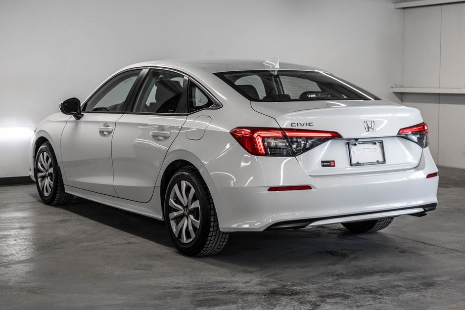 2022 Honda Civic Sedan LX-5