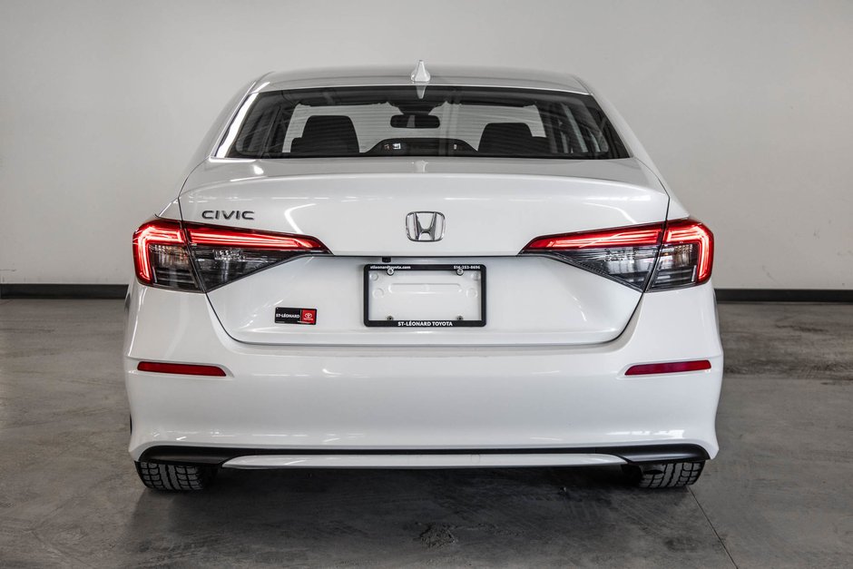 2022 Honda Civic Sedan LX-6