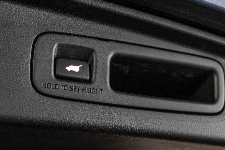 2023 Honda CR-V Hybrid Touring-11
