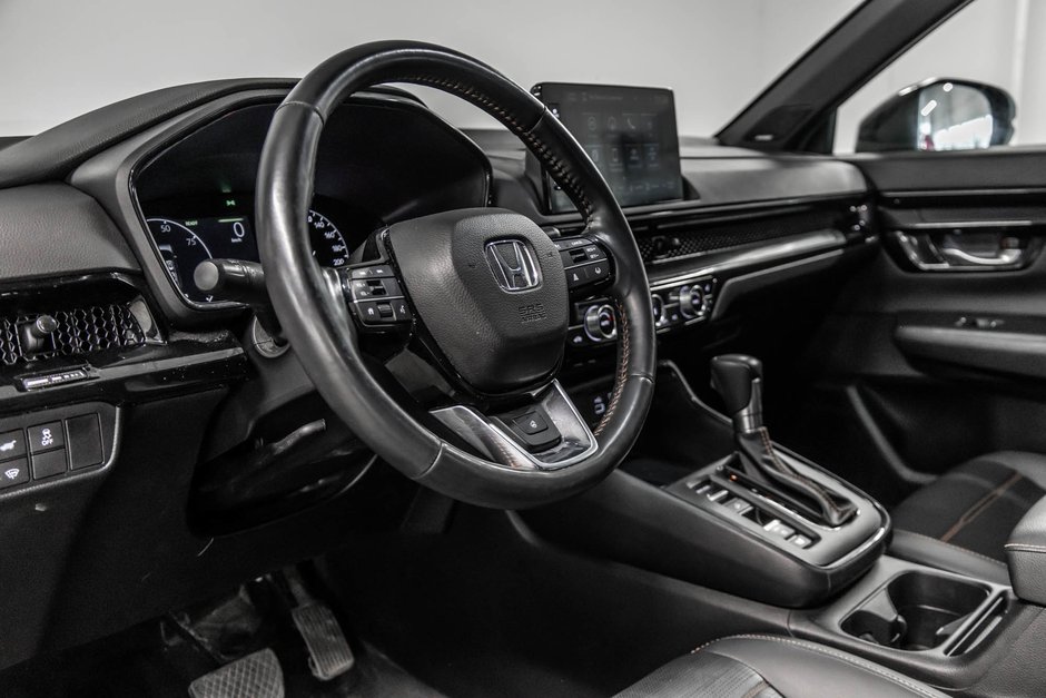 2023 Honda CR-V Hybrid Touring-16