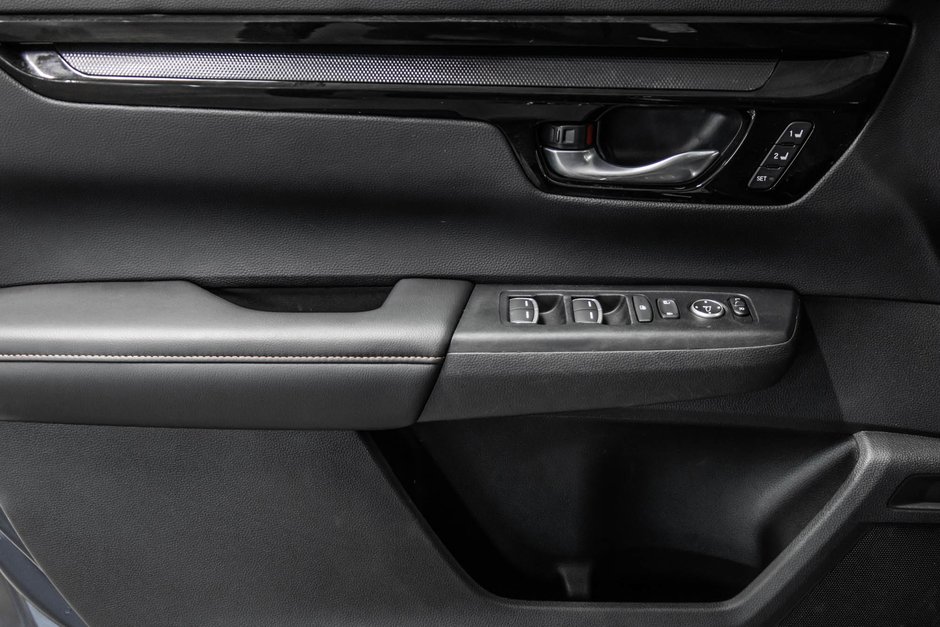 2023 Honda CR-V Hybrid Touring-13
