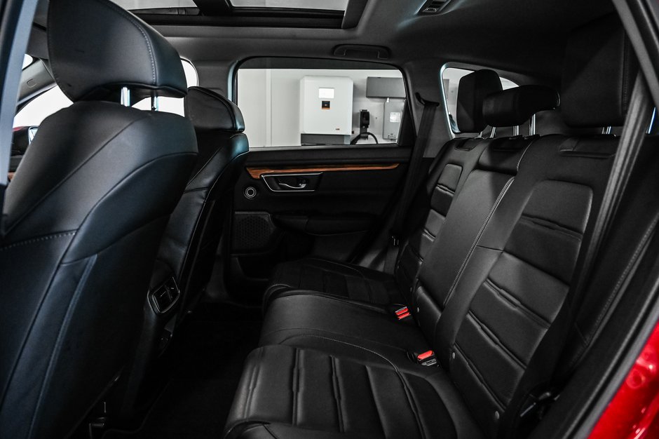 Honda CR-V Touring 2022-24