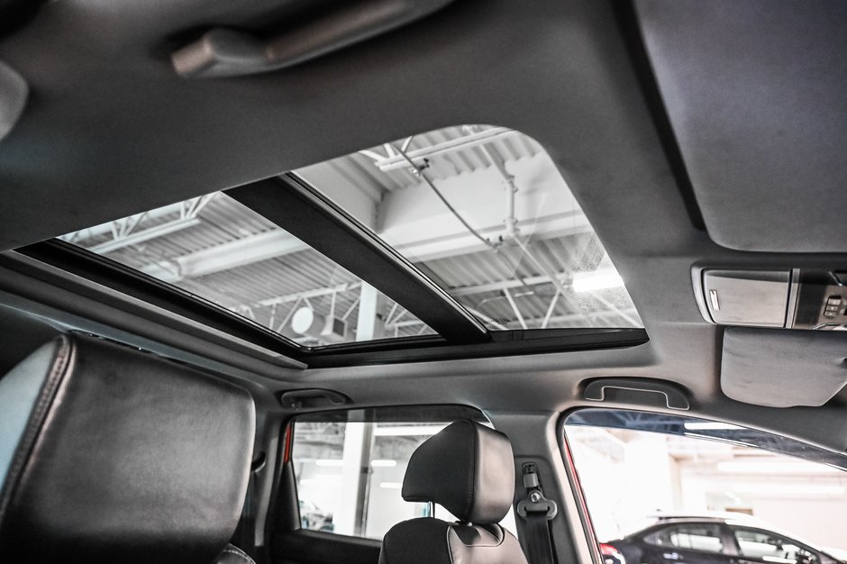 Honda CR-V Touring 2022-30
