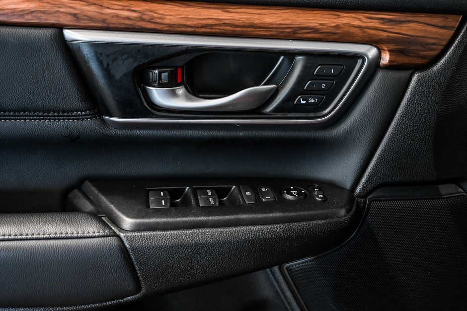 Honda CR-V Touring 2022-12