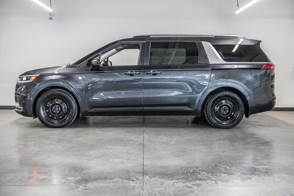 2023 Kia Carnival LX-4