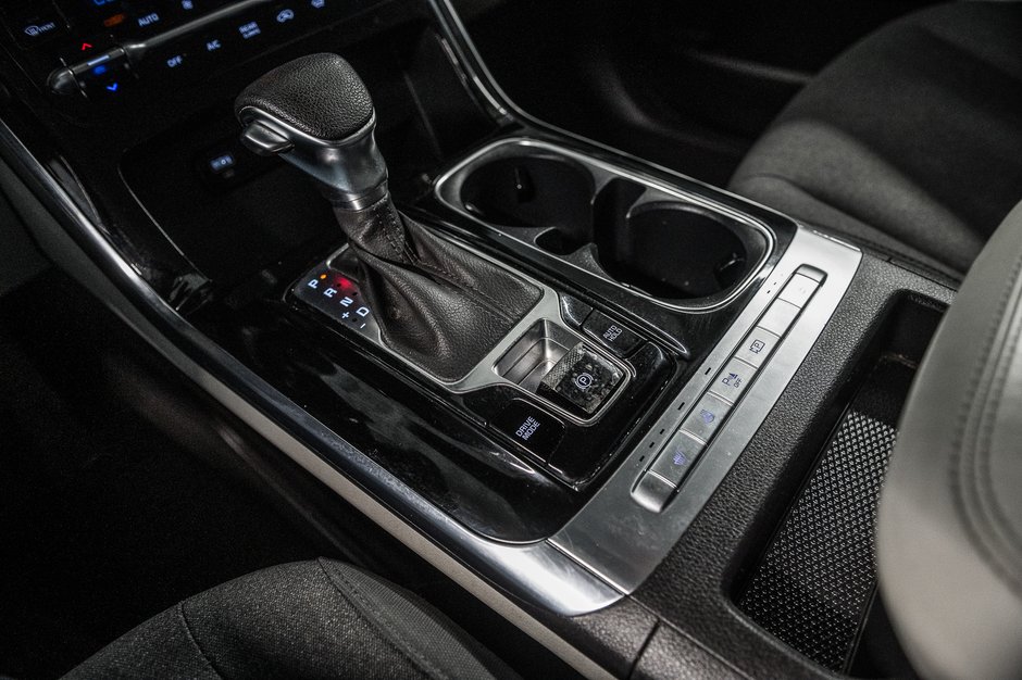 2023 Kia Carnival LX-24