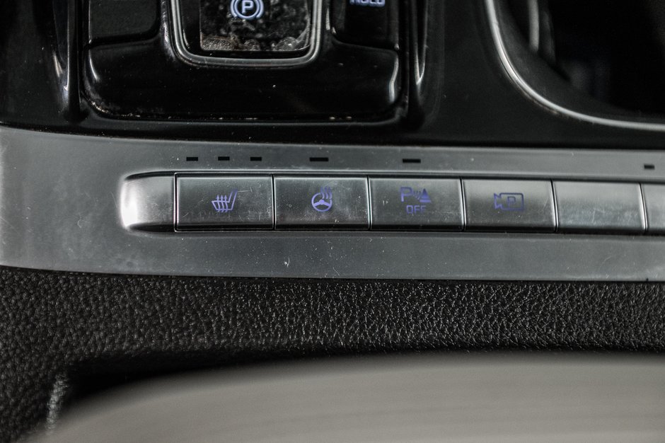 2023 Kia Carnival LX-26