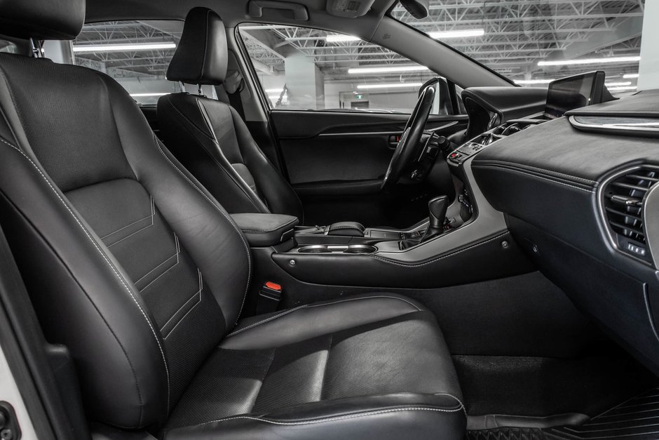 2020 Lexus NX 300-36