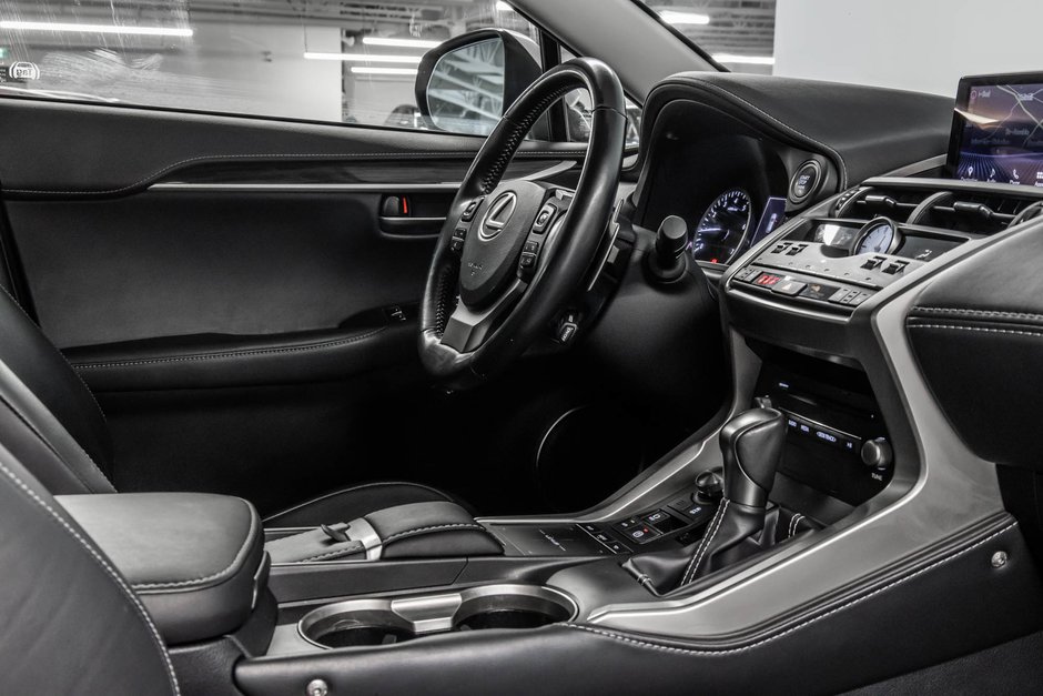 2020 Lexus NX 300-37