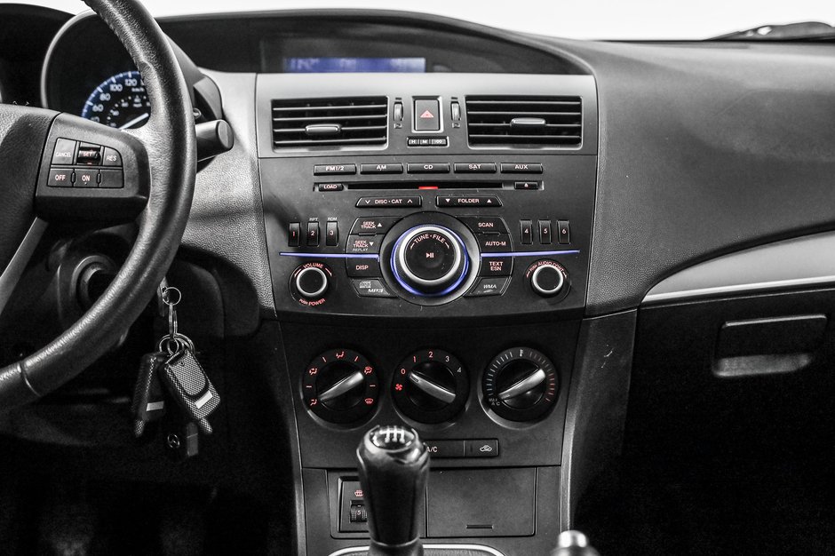 2012 Mazda 3 GS-SKY-19