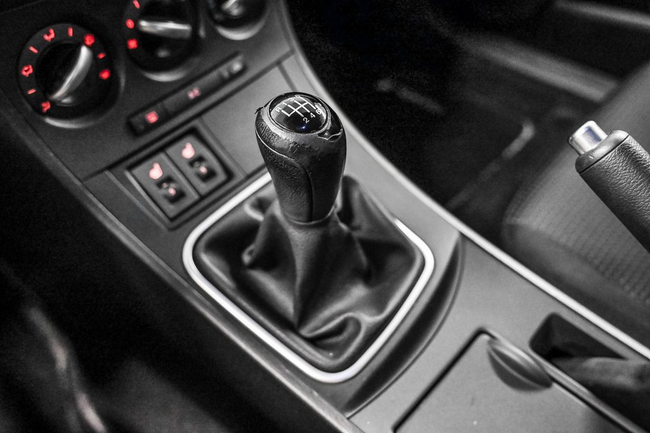 2012 Mazda 3 GS-SKY-13