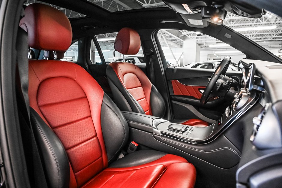 2020 Mercedes-Benz GLC 300-23