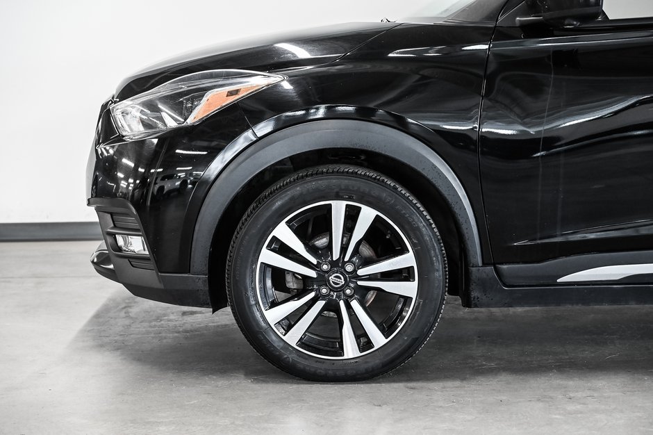 2019 Nissan Kicks S-6