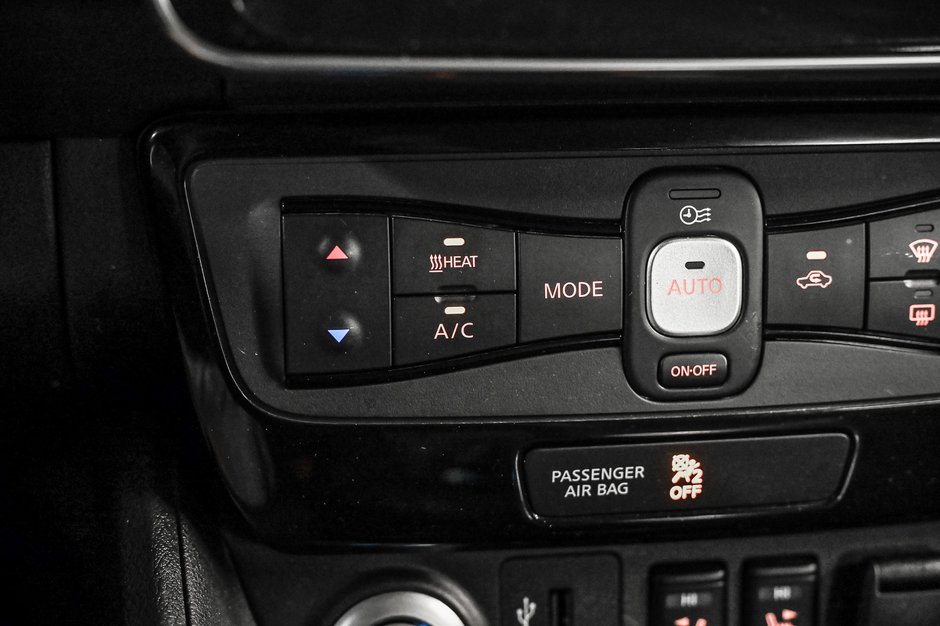 2018 Nissan LEAF S-21