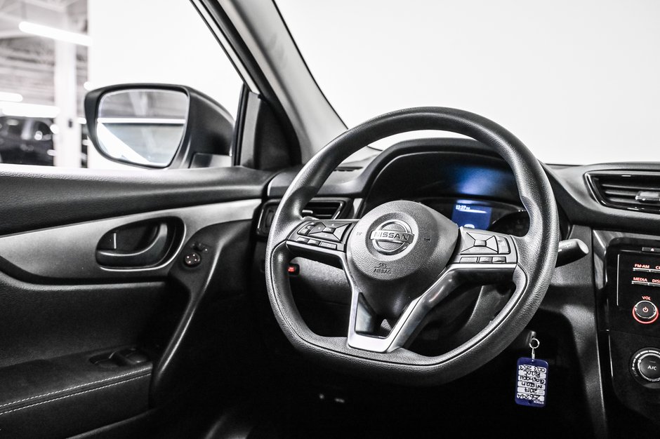 Nissan Qashqai S 2017-19