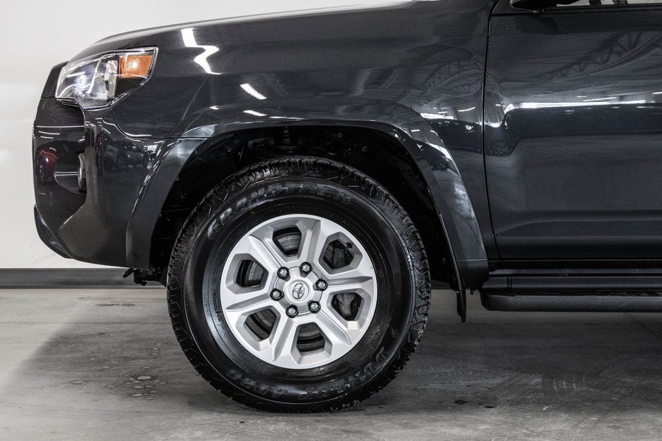2024 Toyota 4Runner Base-3