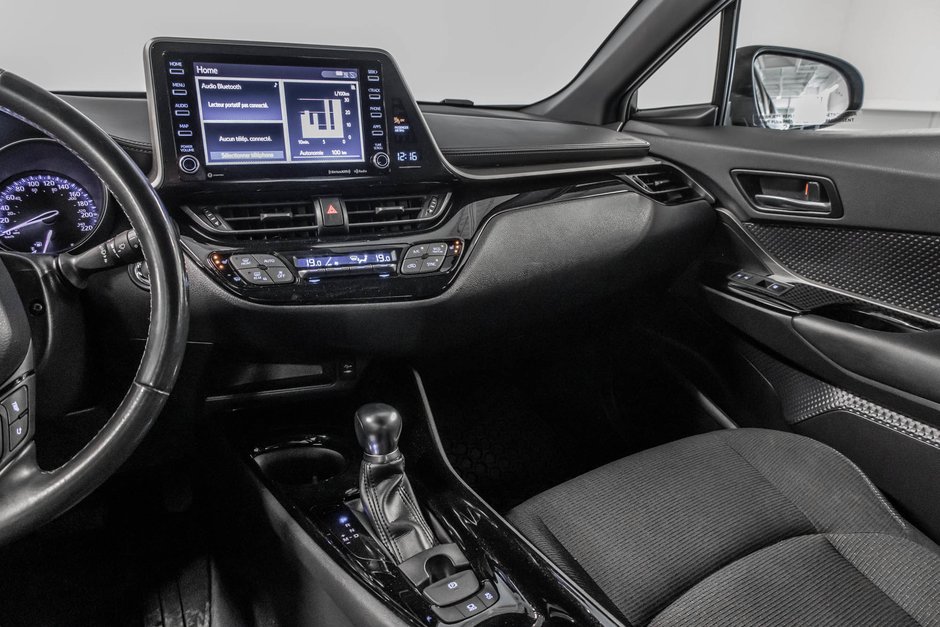Toyota C-HR Base 2019-18