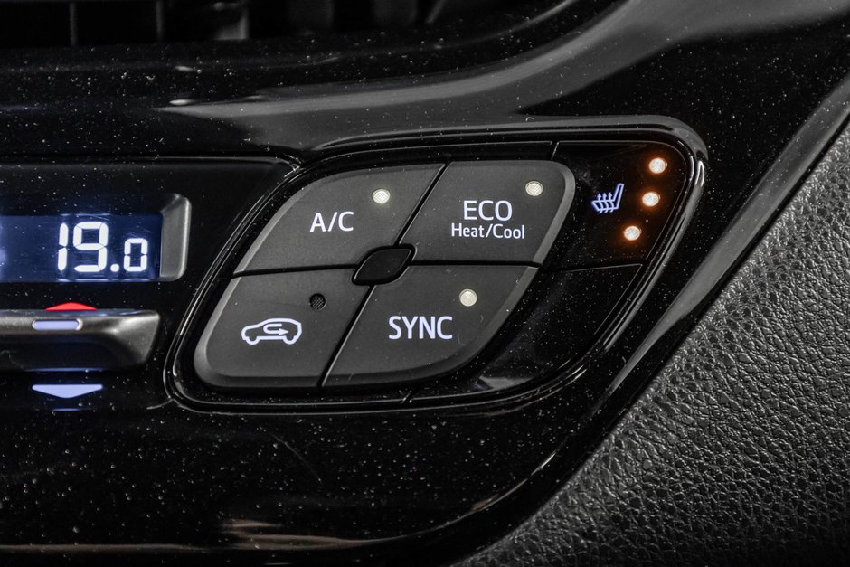 Toyota C-HR Base 2019-21