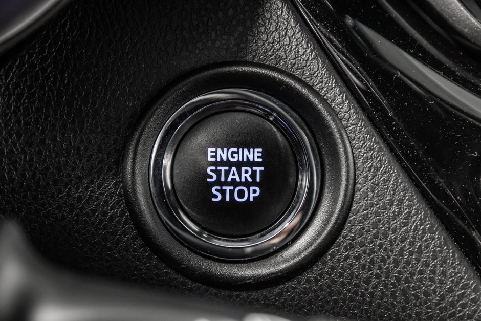 Toyota C-HR Base 2019-17