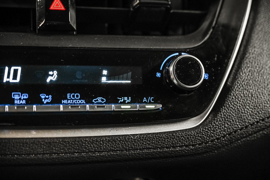 2022 Toyota Corolla Cross LE-16