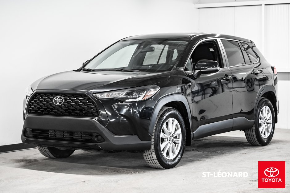 2022 Toyota Corolla Cross LE-0