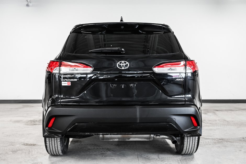 2022 Toyota Corolla Cross LE-5