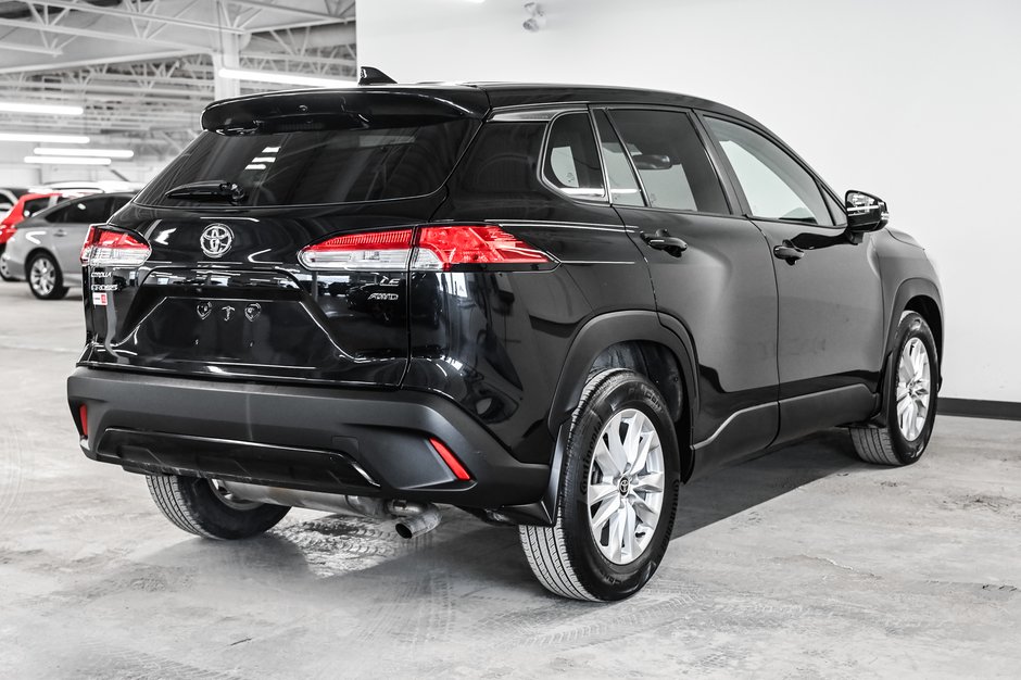 2022 Toyota Corolla Cross LE-6