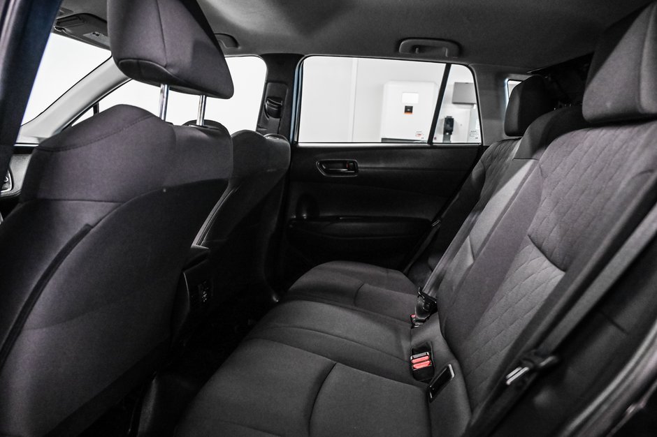 2022 Toyota Corolla Cross LE-18