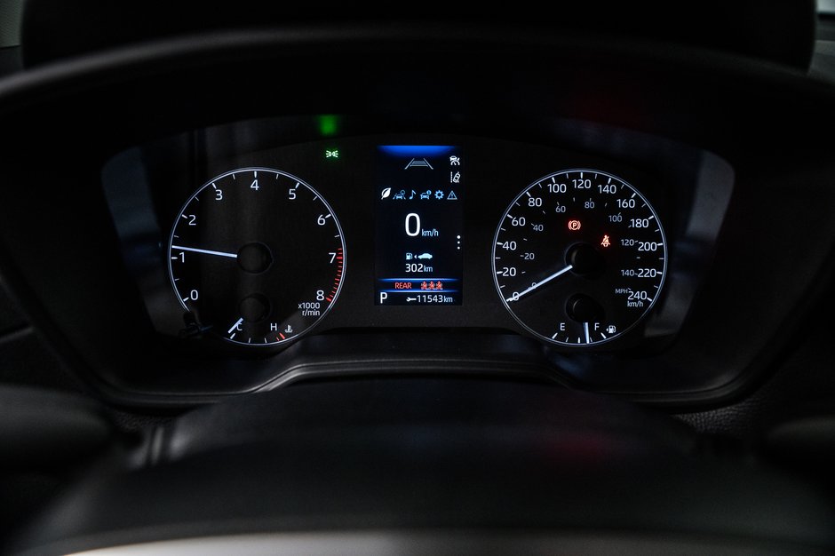 Toyota Corolla Cross LE 2023-16