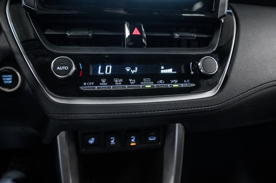 Toyota Corolla Cross LE 2023-20