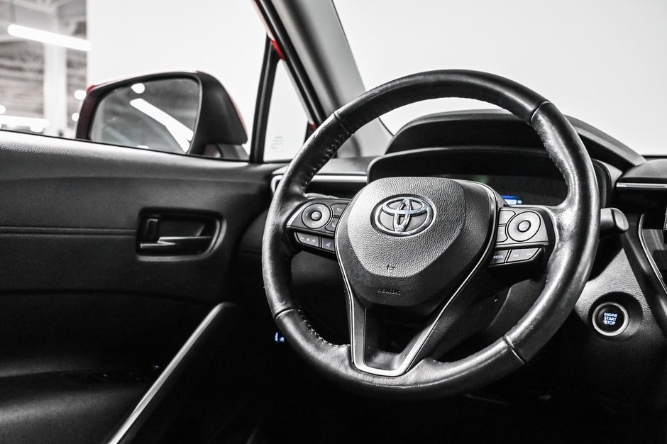 2023 Toyota Corolla Cross LE-21