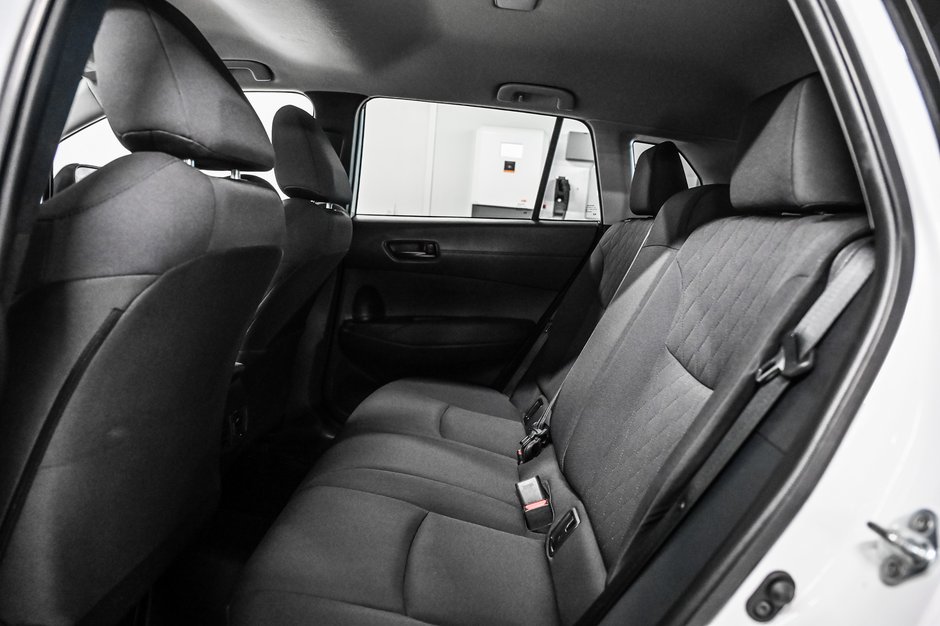 Toyota Corolla Cross LE 2023-19