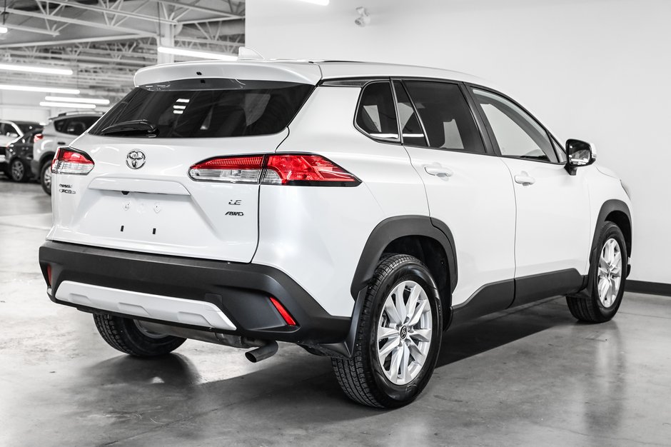 Toyota Corolla Cross LE 2023-5