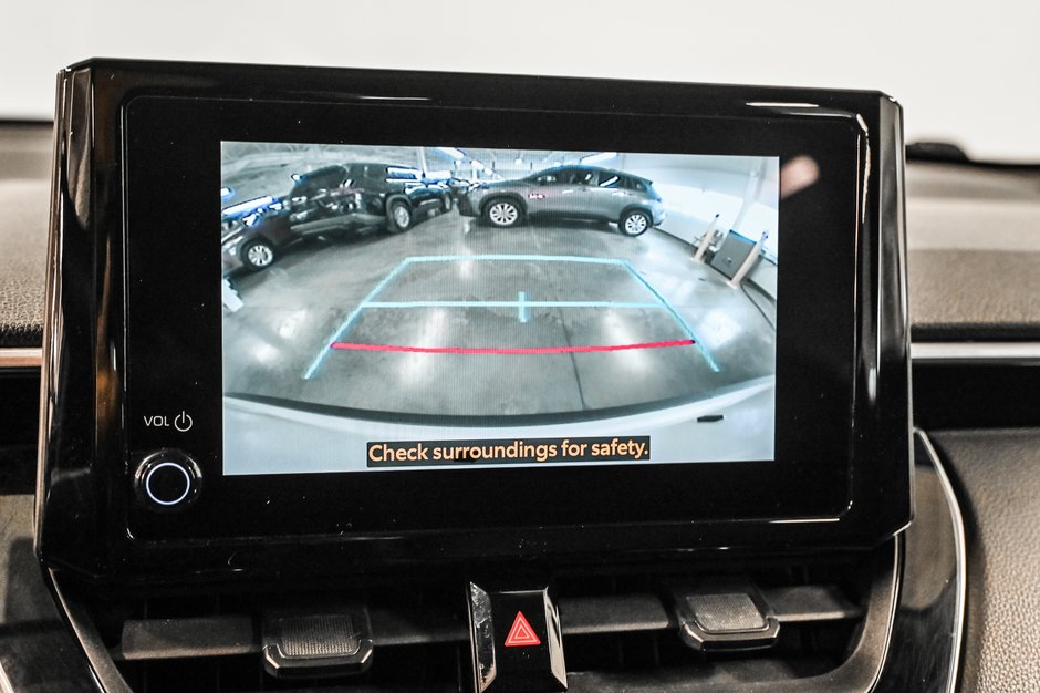 Toyota Corolla Cross LE 2023-18