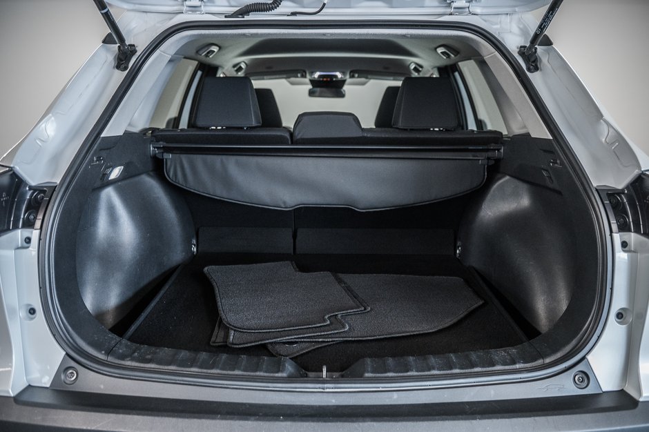 2023 Toyota Corolla Cross LE-10