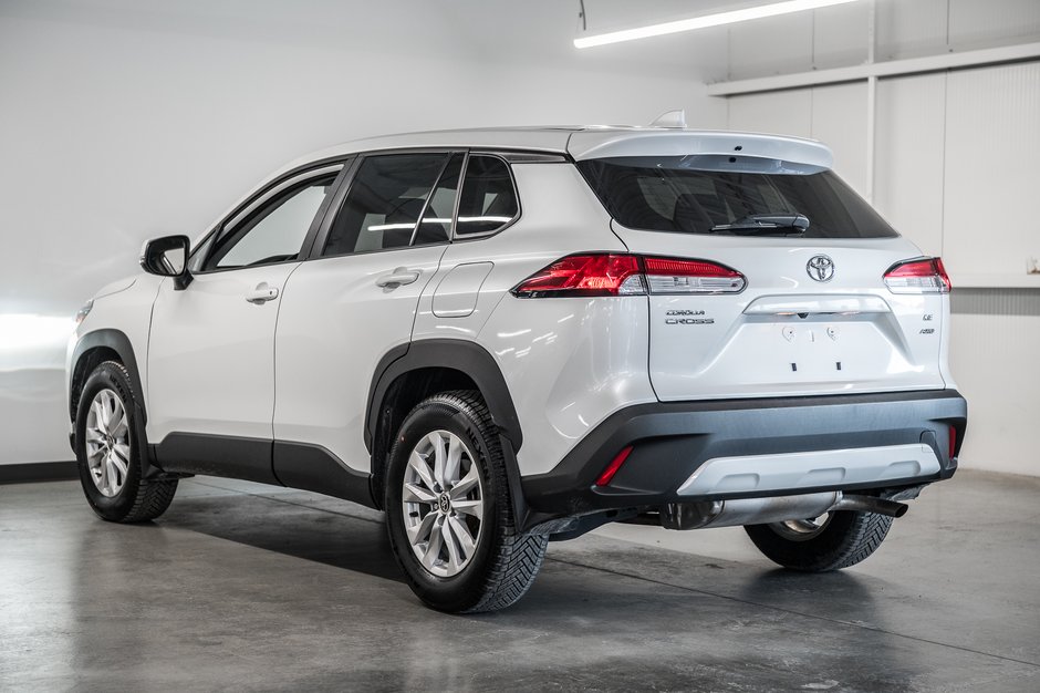 2023 Toyota Corolla Cross LE-5