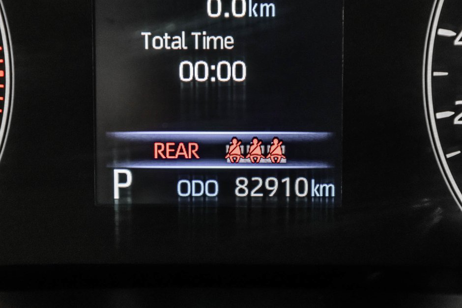 2023 Toyota Corolla Cross LE-16