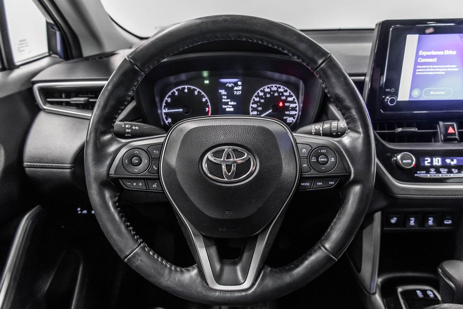 2023 Toyota Corolla Cross LE-14