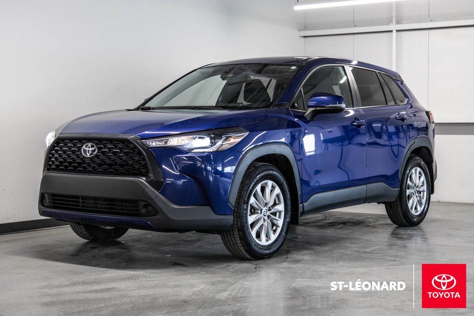 2023 Toyota Corolla Cross LE-0