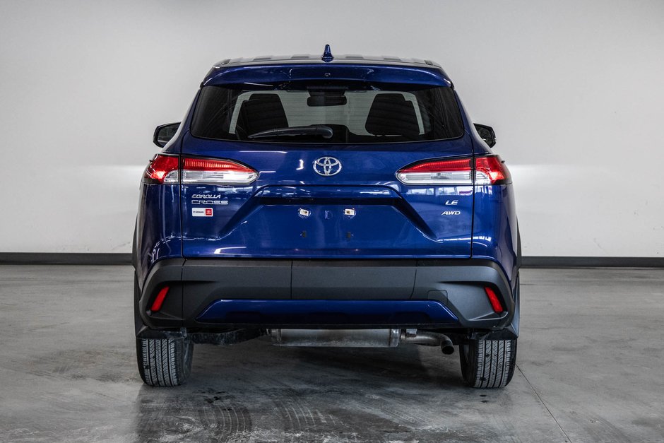 2023 Toyota Corolla Cross LE-6