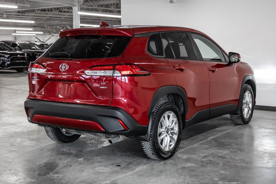 2024 Toyota Corolla Cross LE-7