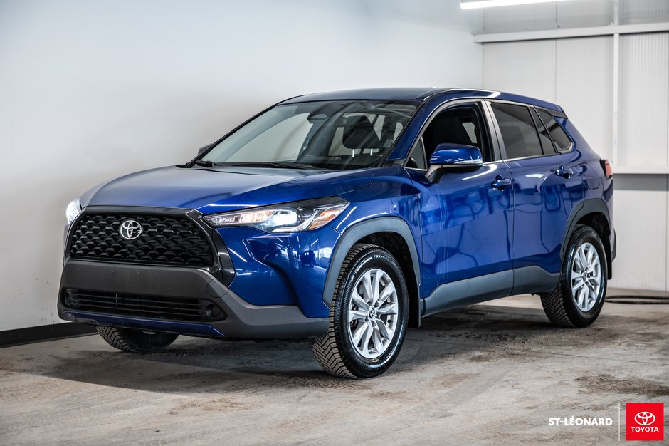 2024 Toyota Corolla Cross LE-0