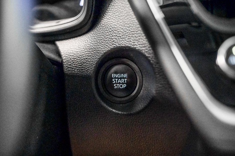 2026 Toyota Corolla Cross LE-17
