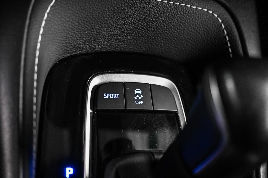 2022 Toyota Corolla Hatchback Base-12