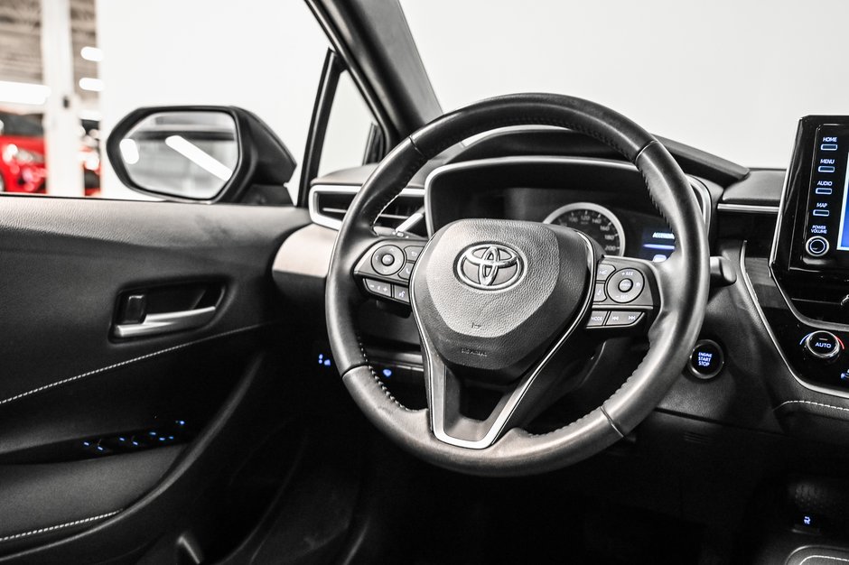 2022 Toyota Corolla Hatchback Base-19