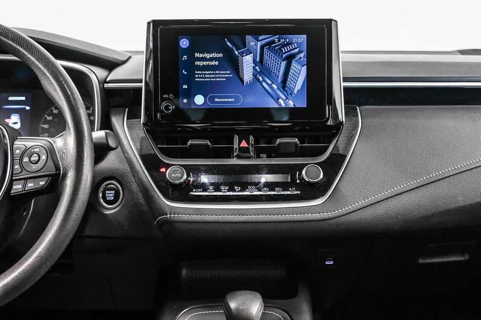 2023 Toyota Corolla Hatchback Base-17